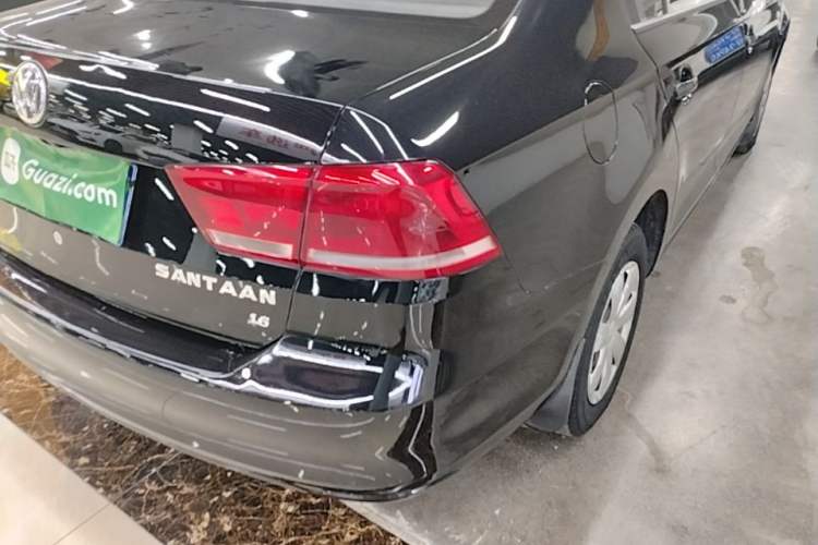 Used Volkswagen Santana 2015 1.6L Automatic Fashion Edition Right Rear Taillight