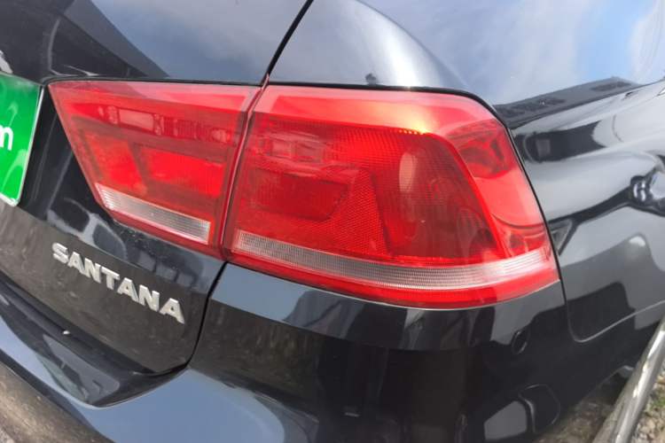Used Volkswagen Santana 2015 1.4L Manual Fashion Edition Right Rear Taillight
