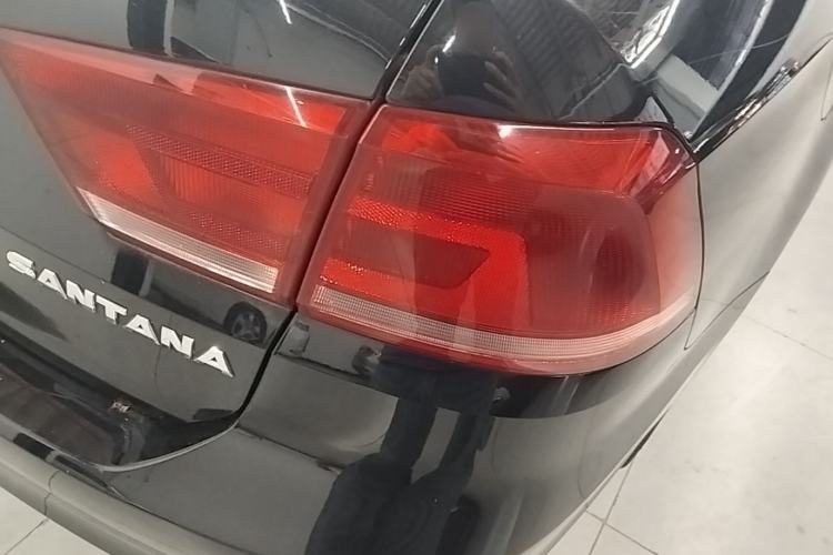 Used Volkswagen Santana 2015 1.4L Manual Fashion Edition Right Rear Taillight