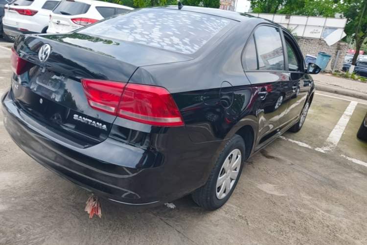 Used Volkswagen Santana 2015 1.4L Manual Fashion Edition Right Rear Taillight