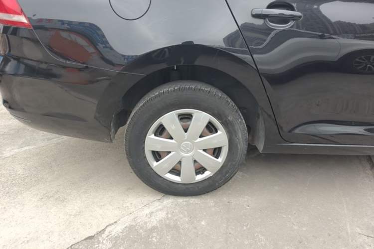 Used Volkswagen Santana 2015 1.6L Automatic Fashion Edition Right Rear Wheel Hub