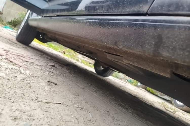 Used Volkswagen Santana 2015 1.6L Automatic Comfort Edition Right Side Sill