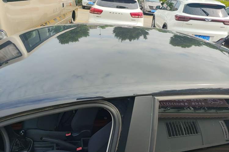 Used Volkswagen Santana 2015 1.6L Manual Fashion Edition Roof