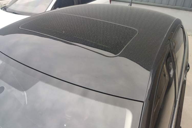 Used Volkswagen Santana 2015 1.6L Manual Comfort Edition Roof