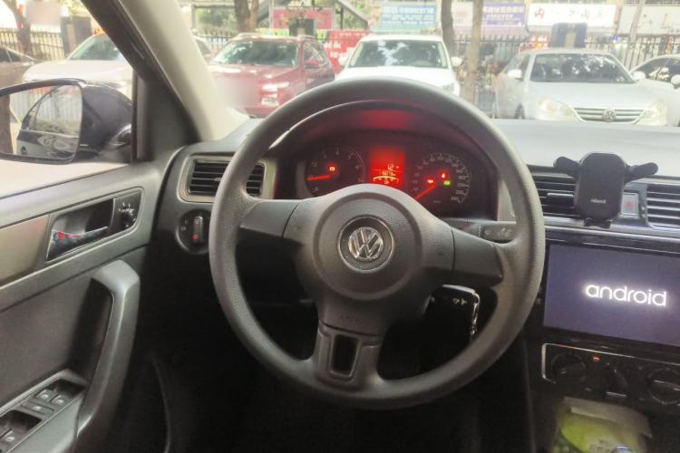 Used Volkswagen Santana 2015 1.6L Automatic Comfort Edition Steering Wheel