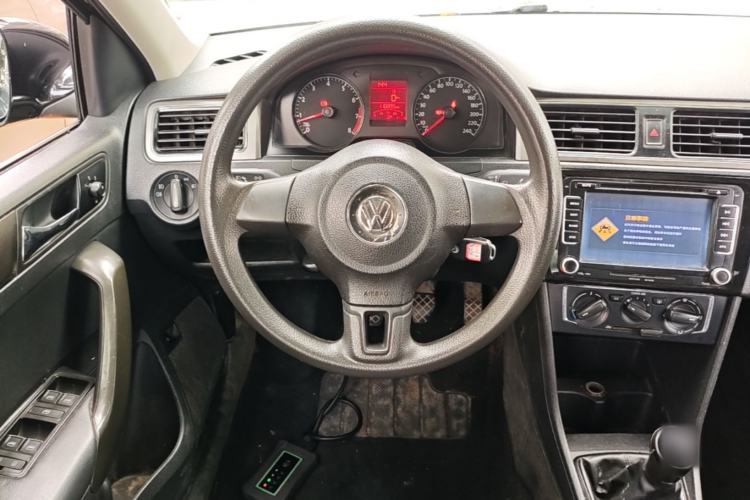 Used Volkswagen Santana 2015 1.6L Manual Comfort Edition Steering Wheel