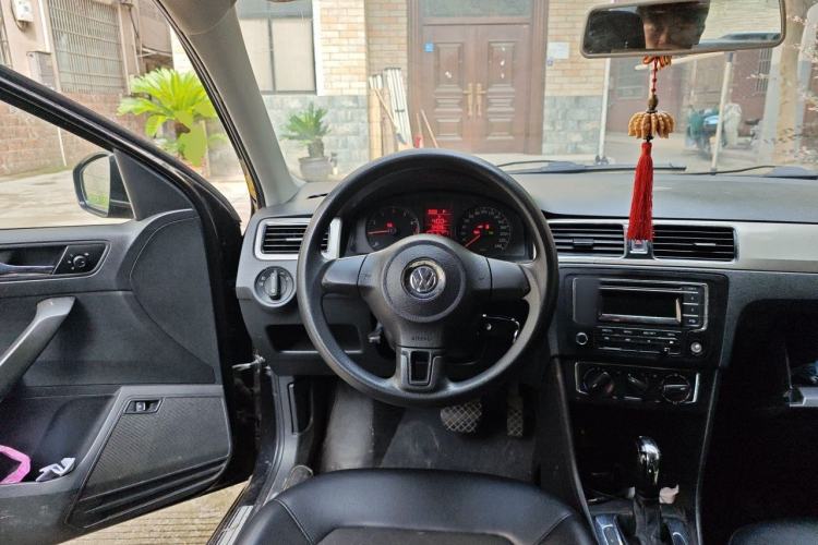 Used Volkswagen Santana 2015 1.6L Automatic Comfort Edition Steering Wheel