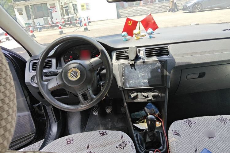 Used Volkswagen Santana 2015 1.6L Manual Fashion Edition Steering Wheel