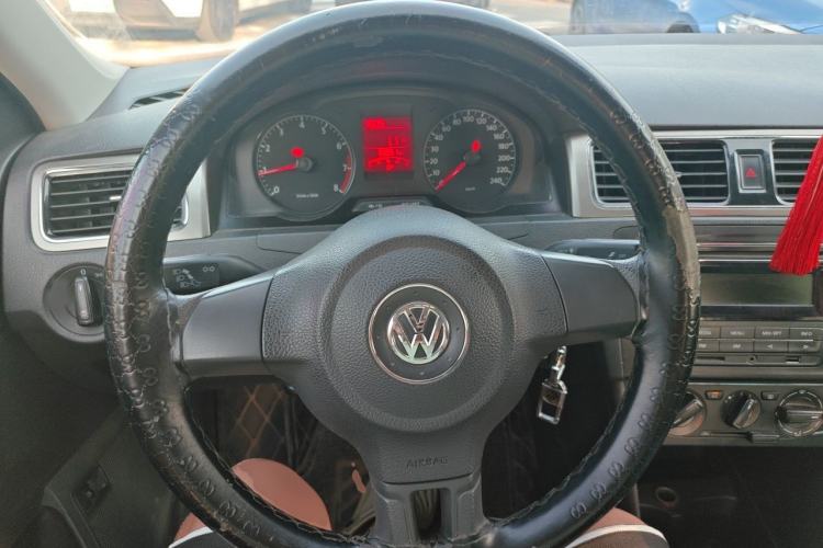 Used Volkswagen Santana 2015 1.6L Manual Comfort Edition Steering Wheel
