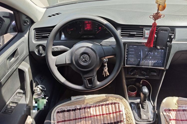Used Volkswagen Santana 2015 1.6L Automatic Fashion Edition Steering Wheel