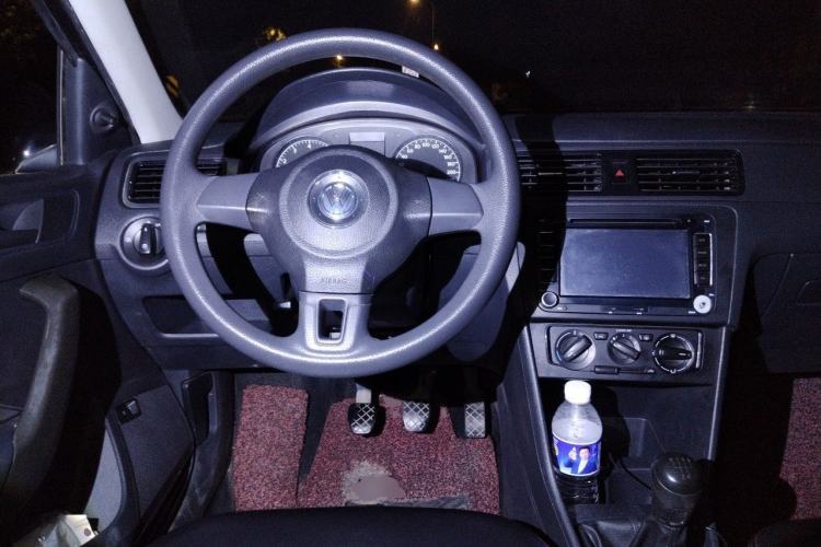 Used Volkswagen Santana 2015 1.4L Manual Fashion Edition Steering Wheel