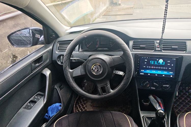 Used Volkswagen Santana 2015 1.4L Manual Fashion Edition Steering Wheel