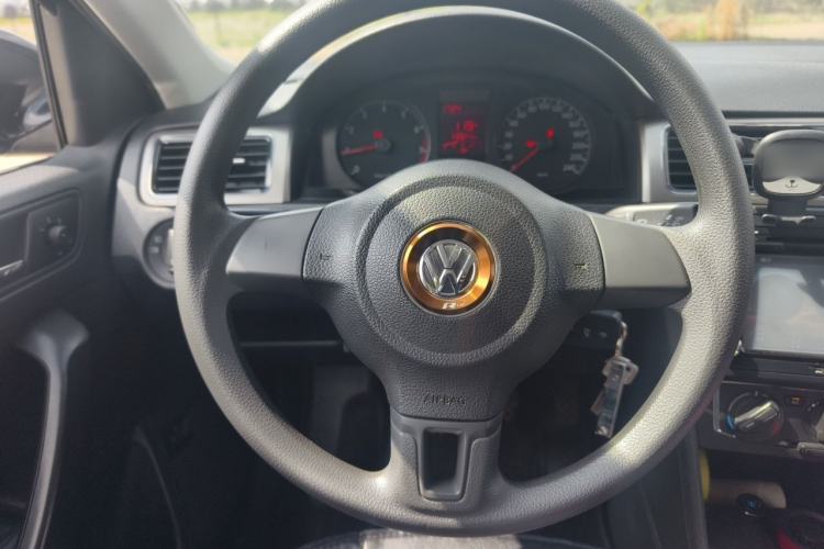 Used Volkswagen Santana 2015 1.6L Manual Comfort Edition Steering Wheel