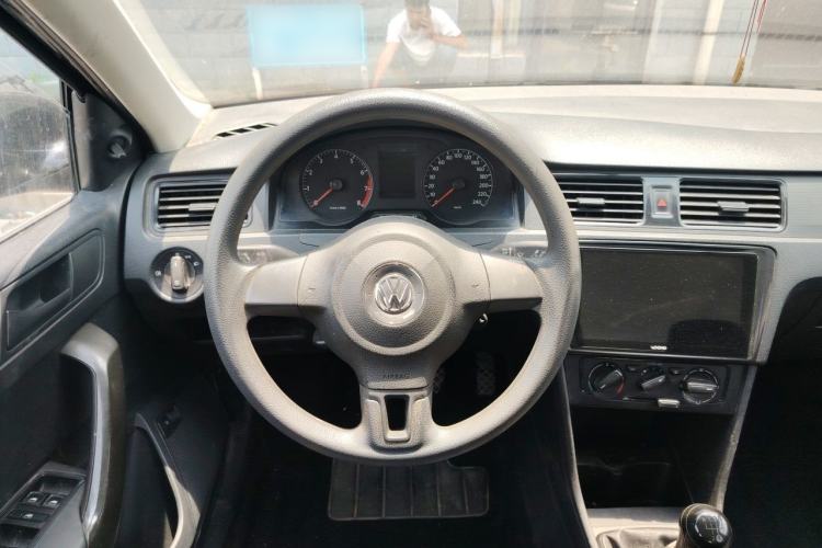 Used Volkswagen Santana 2015 1.6L Manual Fashion Edition Steering Wheel