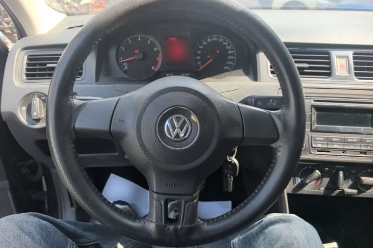Used Volkswagen Santana 2015 1.4L Manual Fashion Edition Steering Wheel