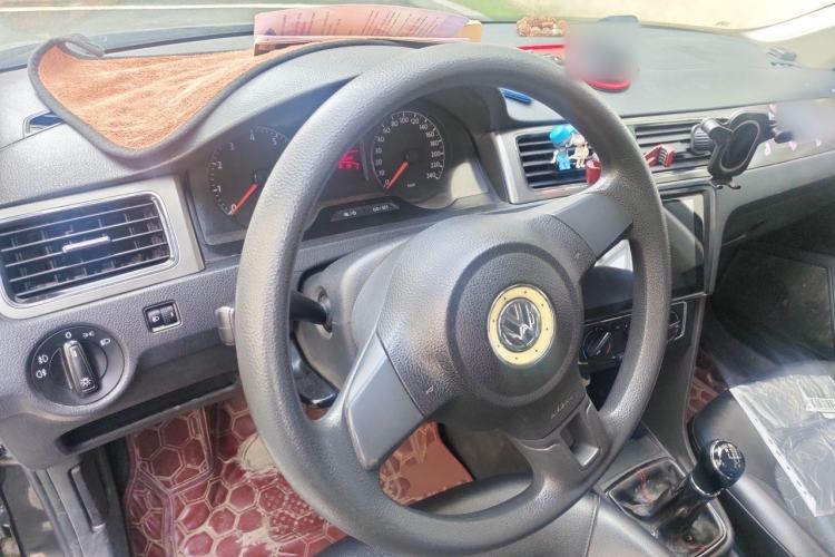 Used Volkswagen Santana 2015 1.6L Manual Comfort Edition Steering Wheel