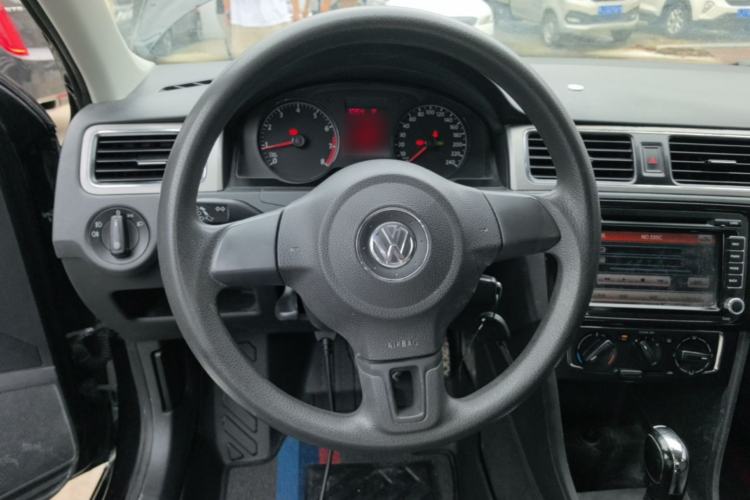 Used Volkswagen Santana 2015 1.6L Automatic Comfort Edition Steering Wheel
