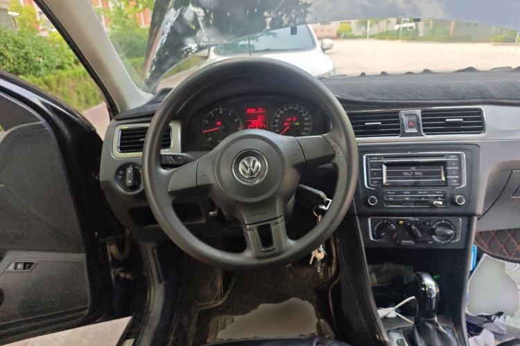 Used Volkswagen Santana 2015 1.6L Automatic Comfort Edition Steering Wheel