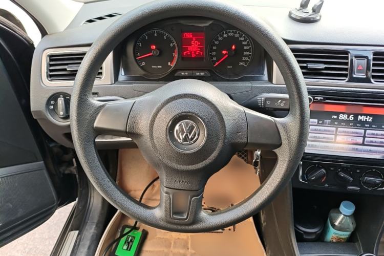 Used Volkswagen Santana 2015 1.6L Manual Comfort Edition Steering Wheel