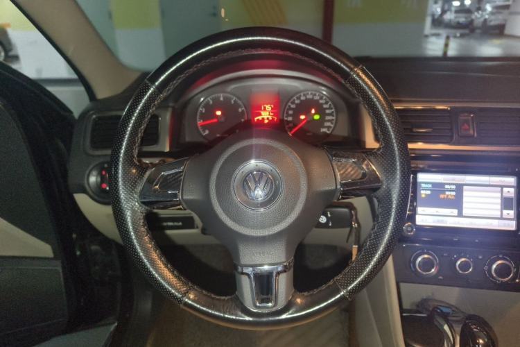 Used Volkswagen Santana 2015 1.6L Automatic Comfort Edition Steering Wheel