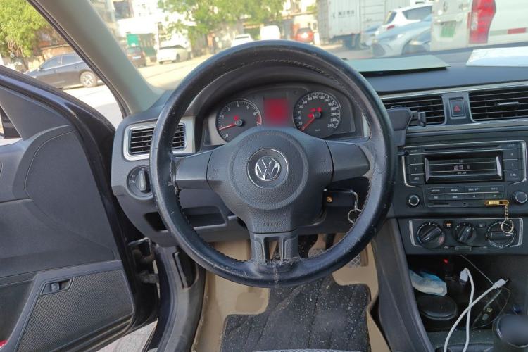Used Volkswagen Santana 2015 1.6L Manual Comfort Edition Steering Wheel