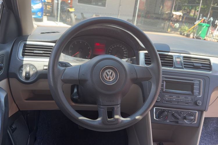 Used Volkswagen Santana 2015 1.6L Manual Comfort Edition Steering Wheel