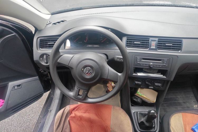 Used Volkswagen Santana 2015 1.6L Manual Fashion Edition Steering Wheel