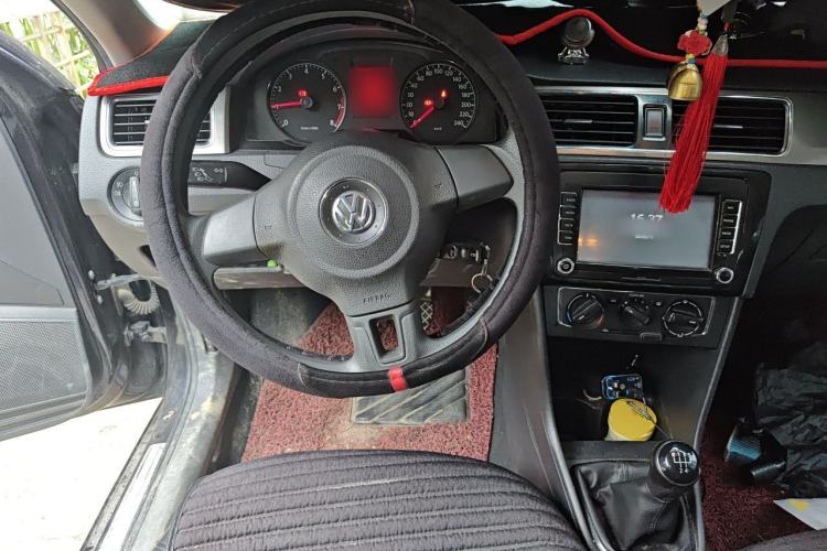 Used Volkswagen Santana 2015 1.4L Manual Comfort Edition Steering Wheel