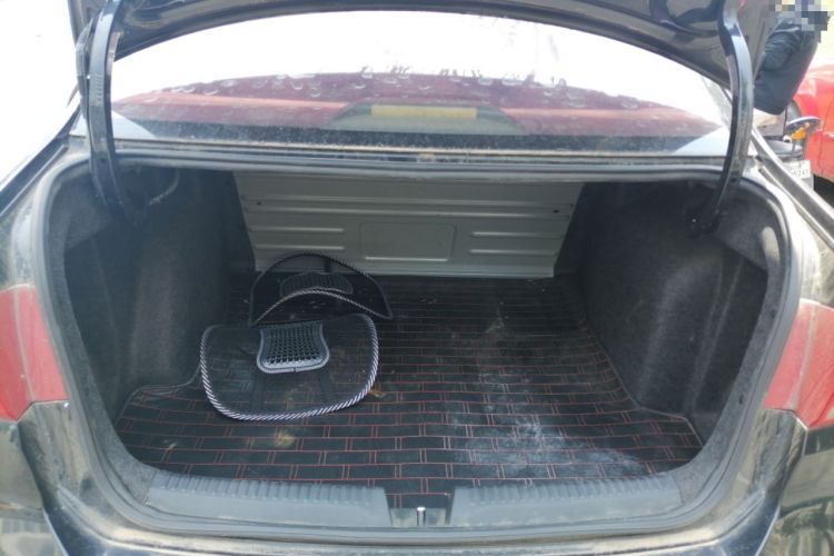 Used Volkswagen Santana 2015 1.4L Manual Fashion Edition Trunk