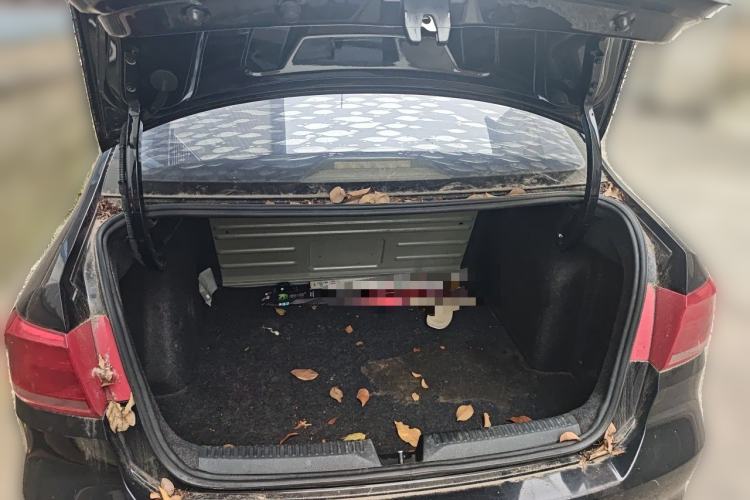 Used Volkswagen Santana 2015 1.4L Manual Fashion Edition Trunk