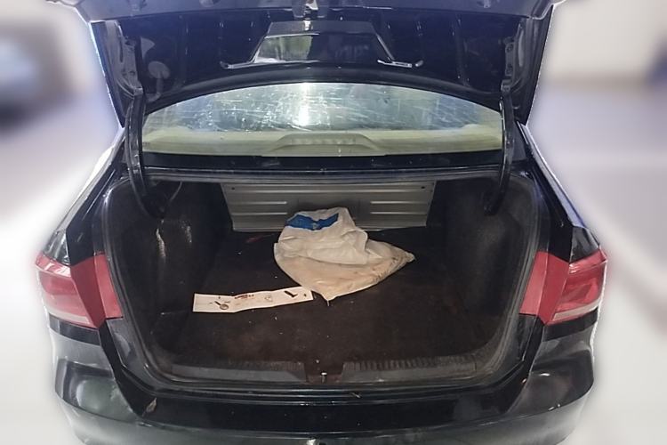 Used Volkswagen Santana 2015 1.6L Automatic Comfort Edition Trunk