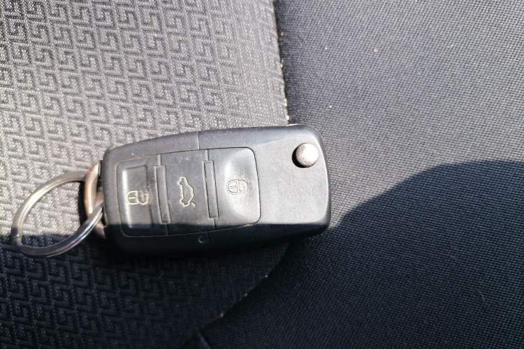 Used Volkswagen Santana 2015 1.4L Manual Fashion Edition Vehicle Key