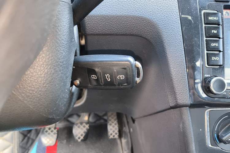 Used Volkswagen Santana 2015 1.6L Manual Comfort Edition Vehicle Key