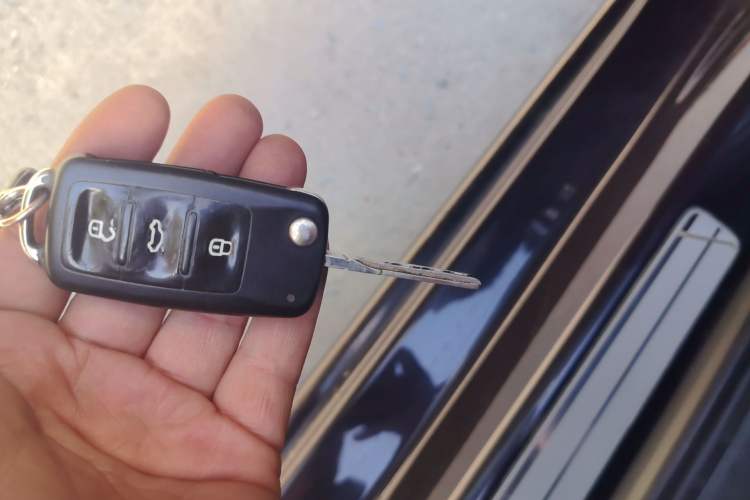 Used Volkswagen Santana 2015 1.6L Manual Comfort Edition Vehicle Key