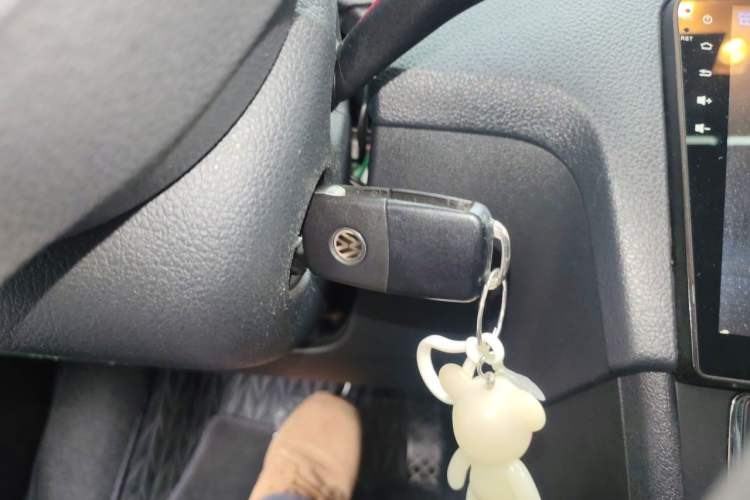 Used Volkswagen Santana 2015 1.6L Automatic Comfort Edition Vehicle Key