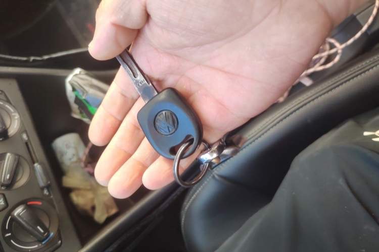 Used Volkswagen Santana 2015 1.4L Manual Fashion Edition Vehicle Key