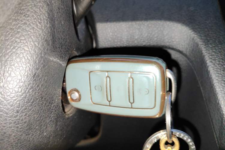 Used Volkswagen Santana 2015 1.6L Manual Comfort Edition Vehicle Key
