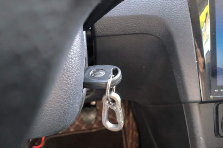 Used Volkswagen Santana 2015 1.4L Manual Fashion Edition Vehicle Key