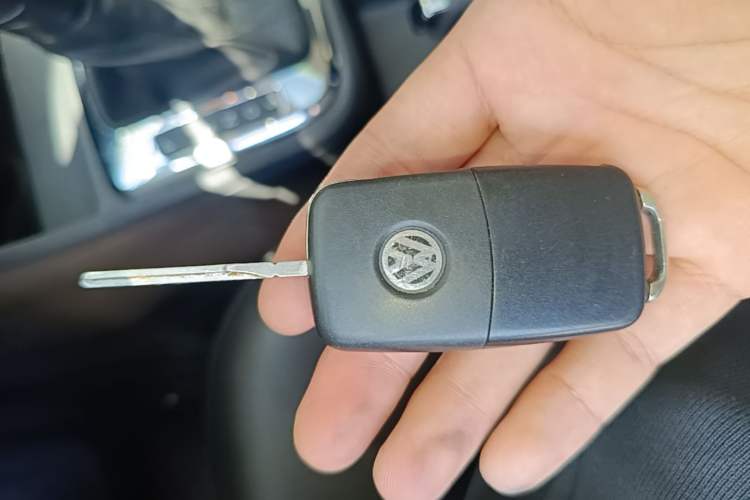 Used Volkswagen Santana 2015 1.6L Automatic Comfort Edition Vehicle Key