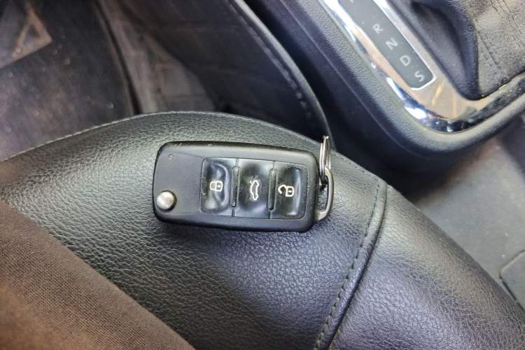 Used Volkswagen Santana 2015 1.6L Automatic Comfort Edition Vehicle Key