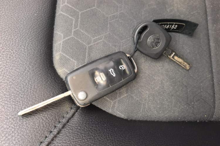 Used Volkswagen Santana 2015 1.6L Automatic Comfort Edition Vehicle Key