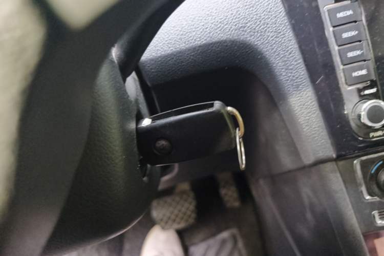 Used Volkswagen Santana 2015 1.6L Automatic Comfort Edition Vehicle Key
