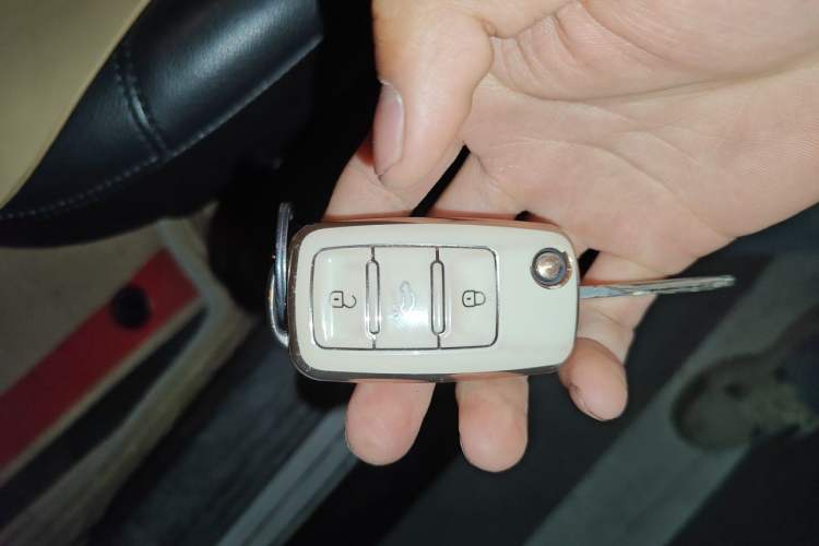 Used Volkswagen Santana 2015 1.6L Automatic Comfort Edition Vehicle Key