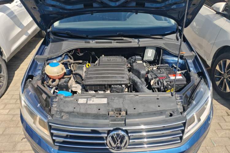 Used Volkswagen Santana 2015 Haval H6 1.6L Automatic Comfort Model Engine Bay