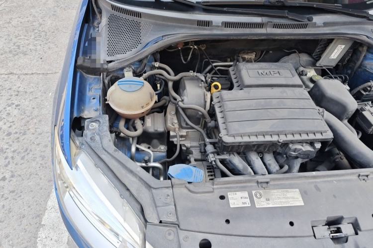 Used Volkswagen Santana 2015 1.6L Automatic Comfort Edition Engine Bay Right