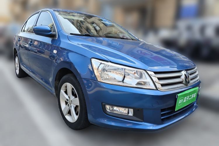 Used Volkswagen Santana 2015 1.6L Automatic Comfort Edition Front Right 45 Deg