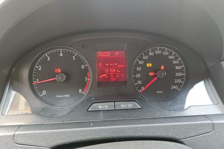 Used Volkswagen Santana 2015 1.6L Automatic Comfort Edition Instrument Cluster
