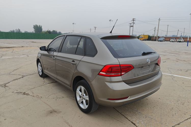 Used Volkswagen Santana 2015 Haval H6 1.6L Automatic Luxury Model Exterior 6