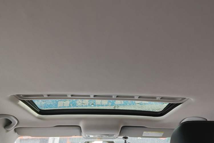 Used Volkswagen Santana 2015 Haval H6 1.6L Automatic Comfort Model Headliner
