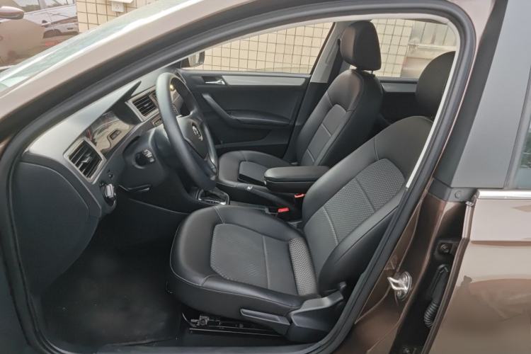Used Volkswagen Santana 2015 Haval H6 1.6L Automatic Comfort Model Left Front Seat